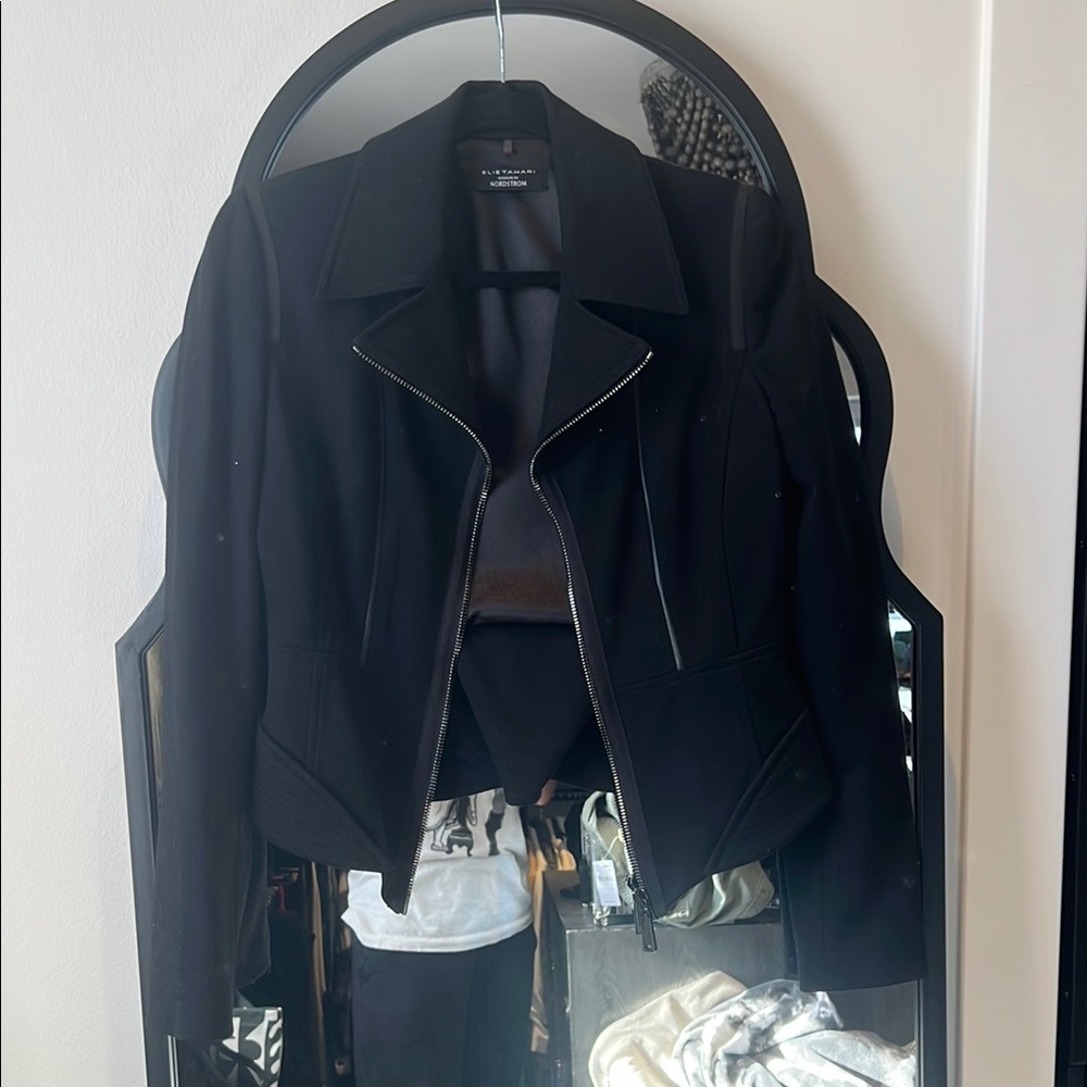 Elie Tahari Black Blazer Elegant Suit Jacket